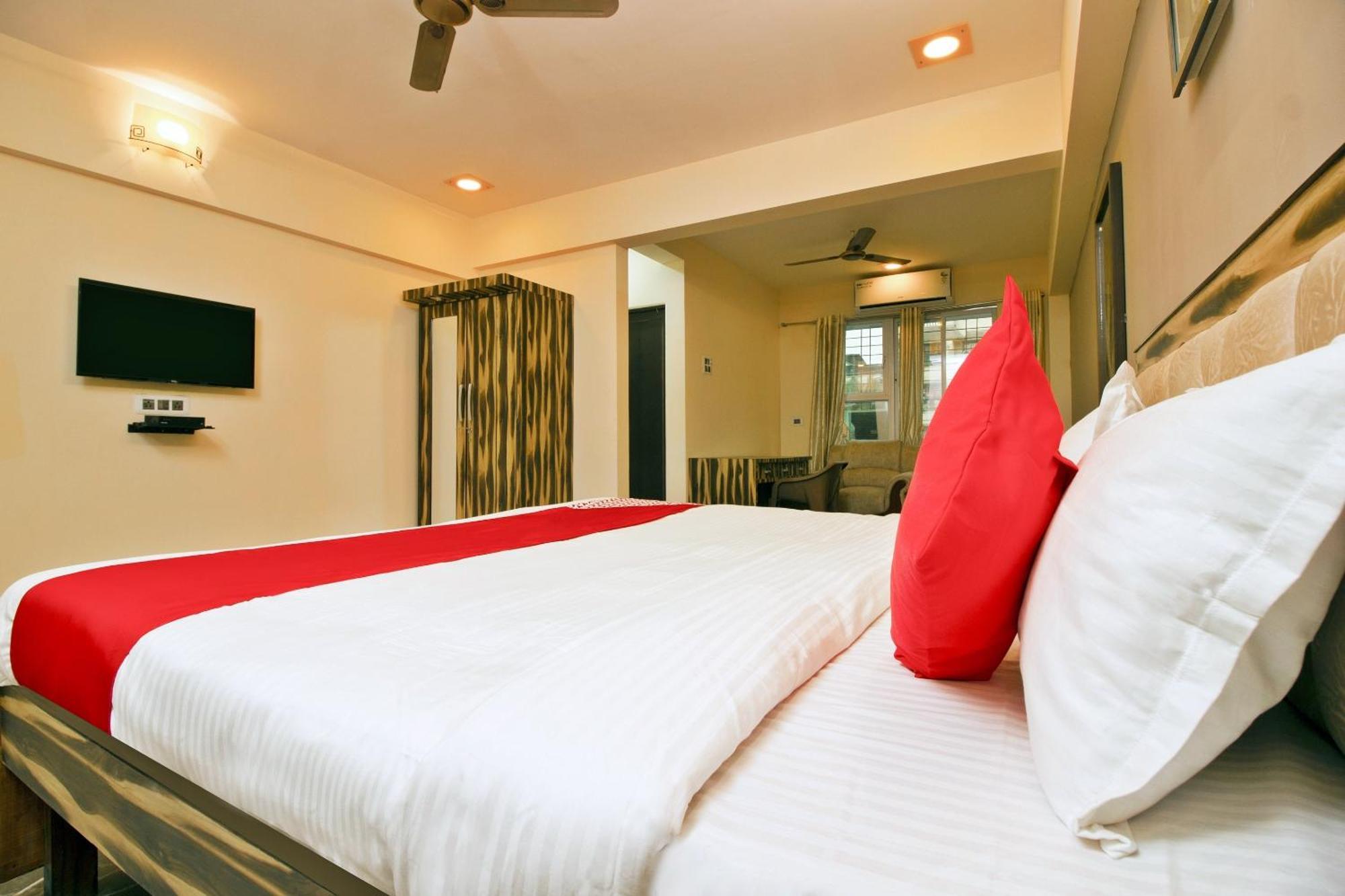 Hotel O The Star Hotel Panvel Exteriér fotografie
