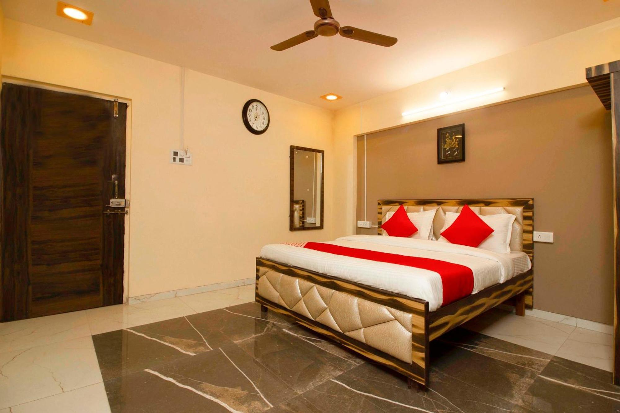 Hotel O The Star Hotel Panvel Exteriér fotografie